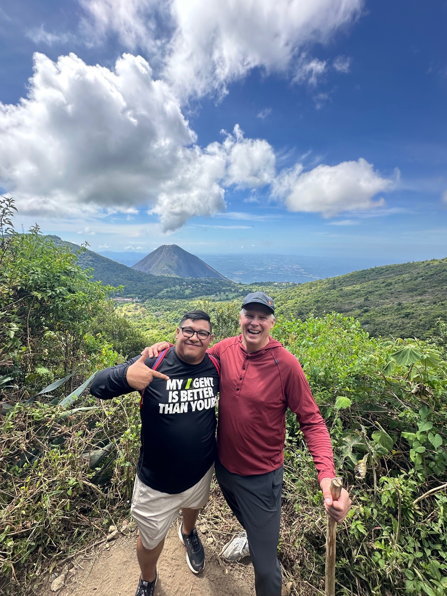 El Salvador Lance & Henry