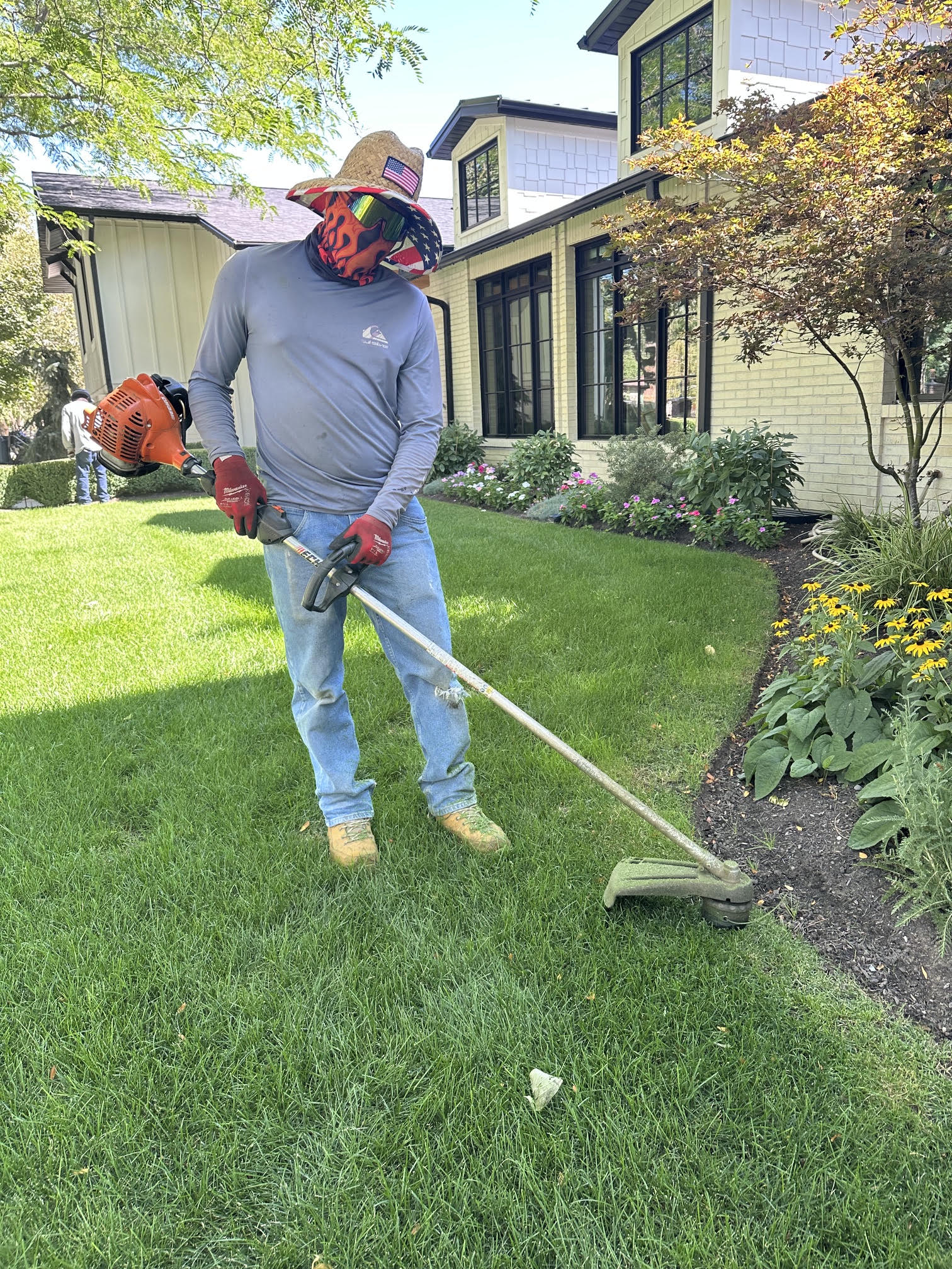 lawncare-vertical